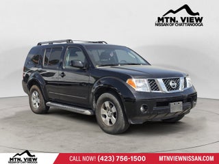 2005 Nissan Pathfinder SE