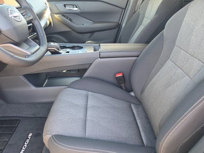 2027 Nissan Rogue SV