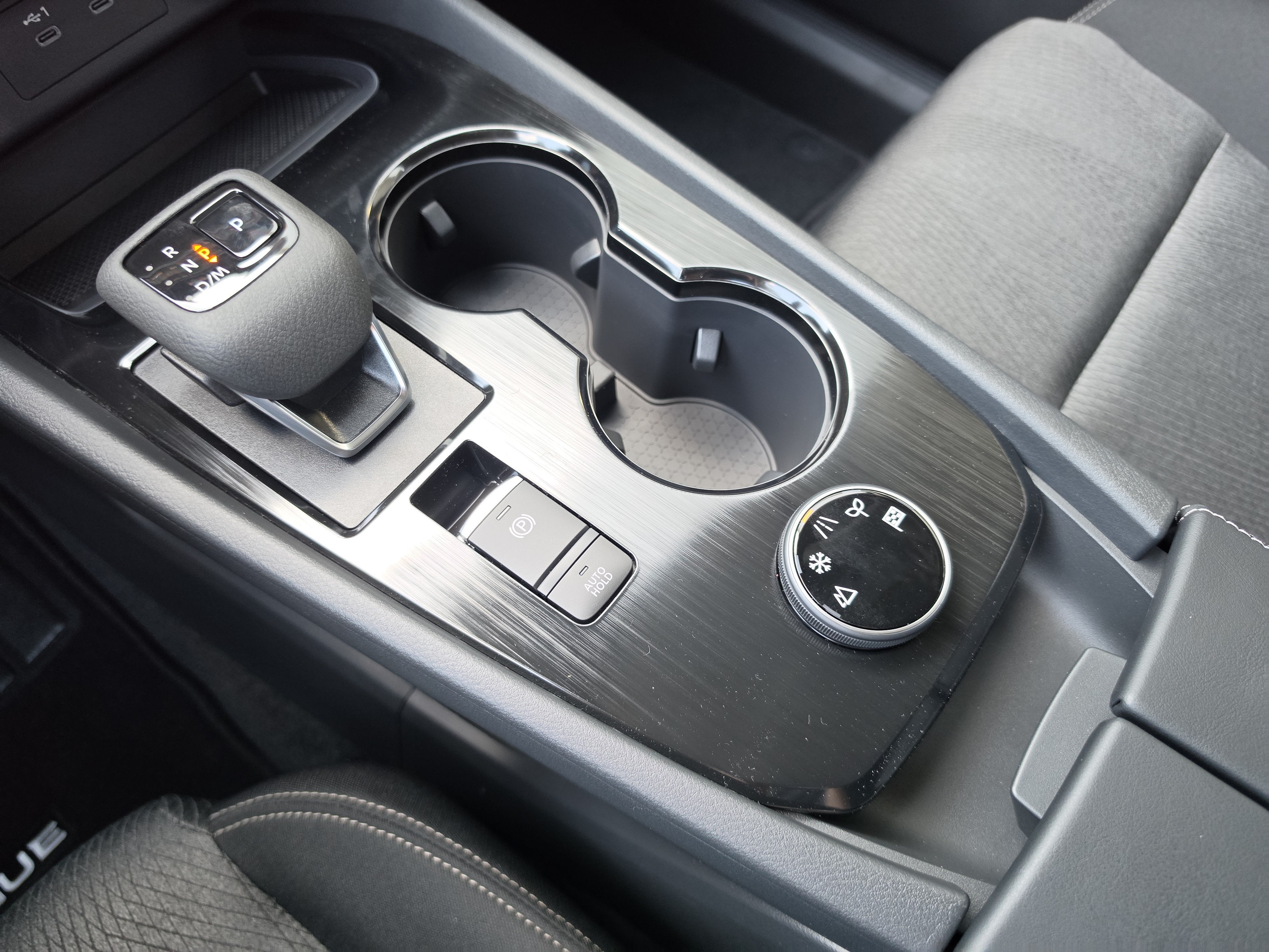 2027 Nissan Rogue SV