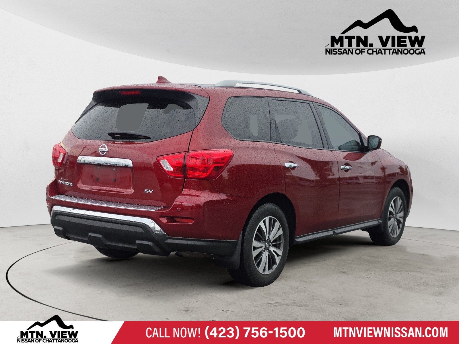 2020 Nissan Pathfinder SV