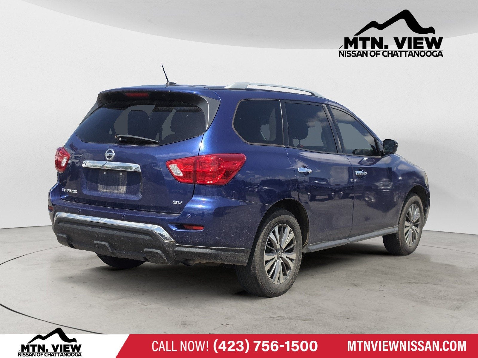 2018 Nissan Pathfinder SV