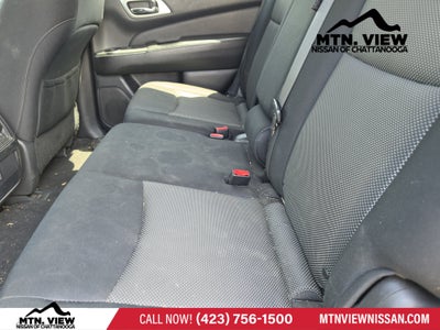 2018 Nissan Pathfinder SV