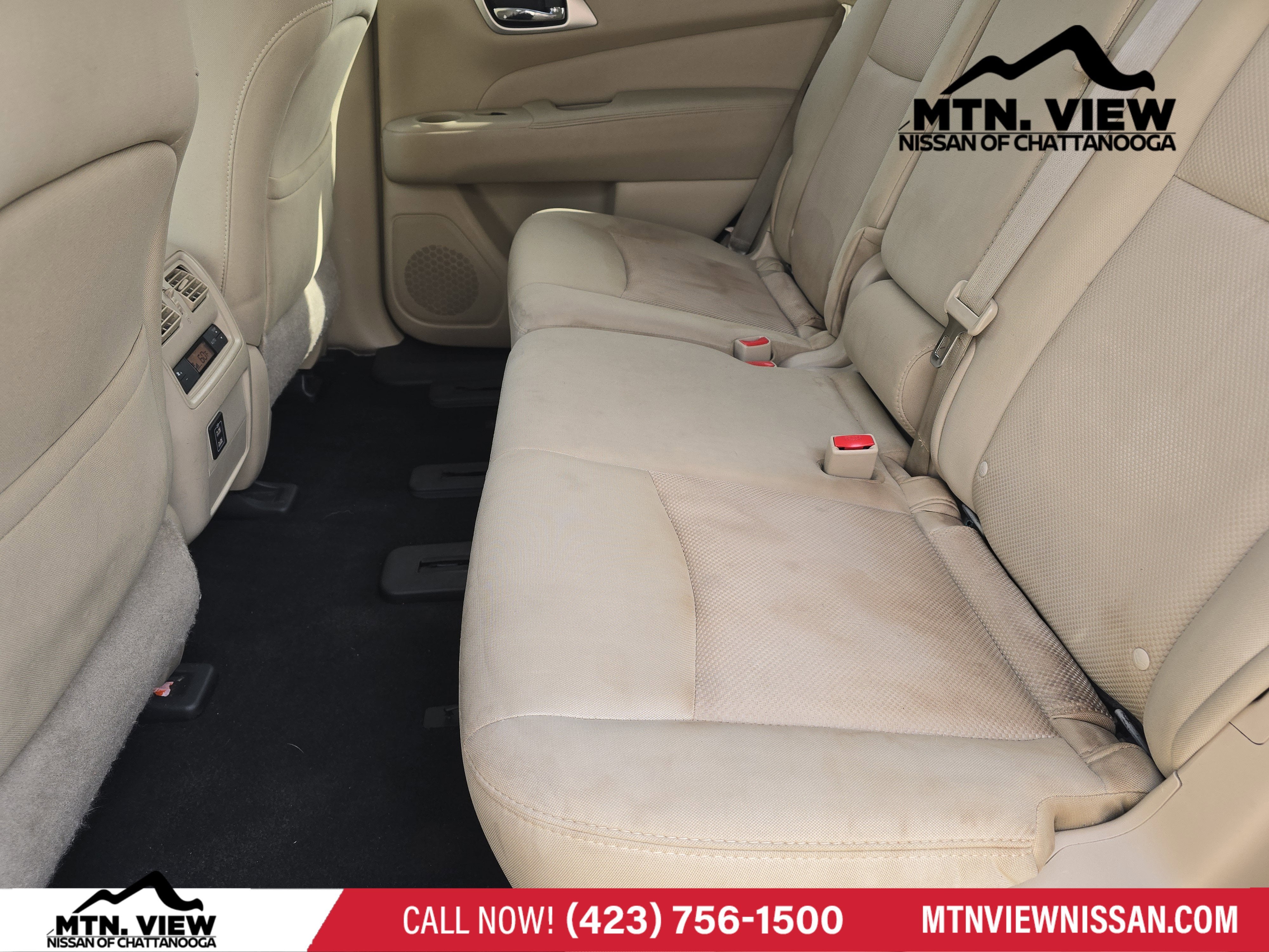 2018 Nissan Pathfinder SV