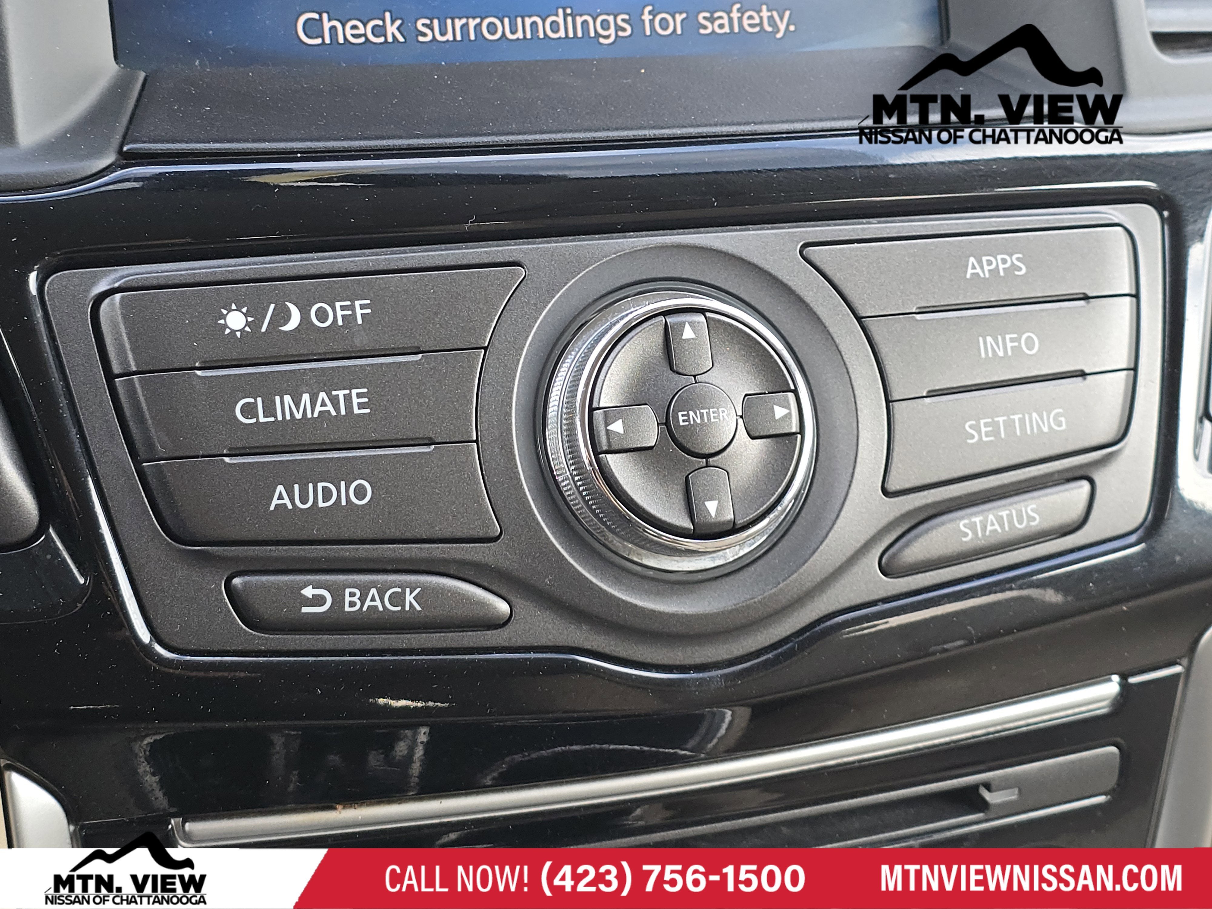 2018 Nissan Pathfinder SV