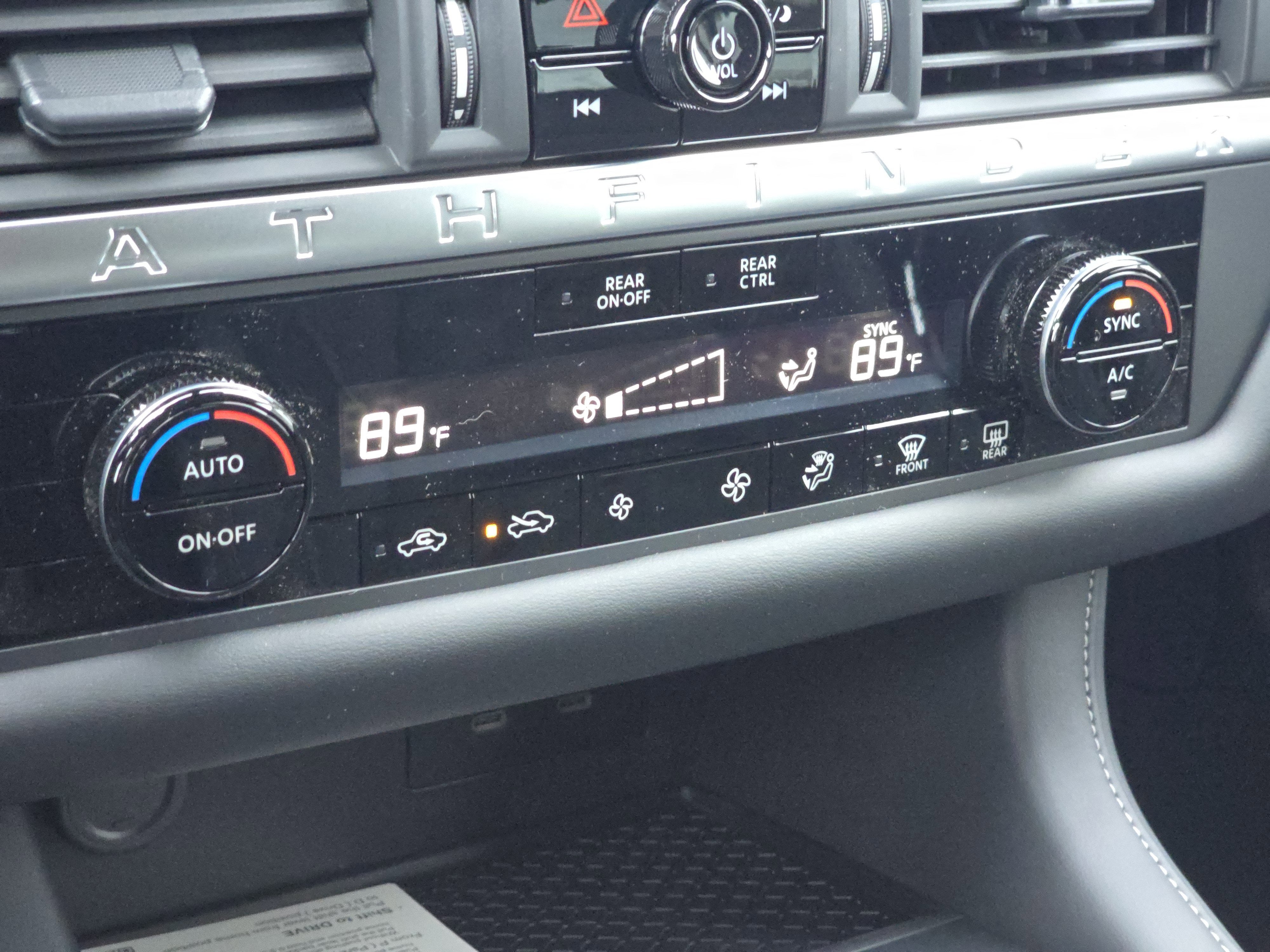 2026 Nissan Pathfinder S