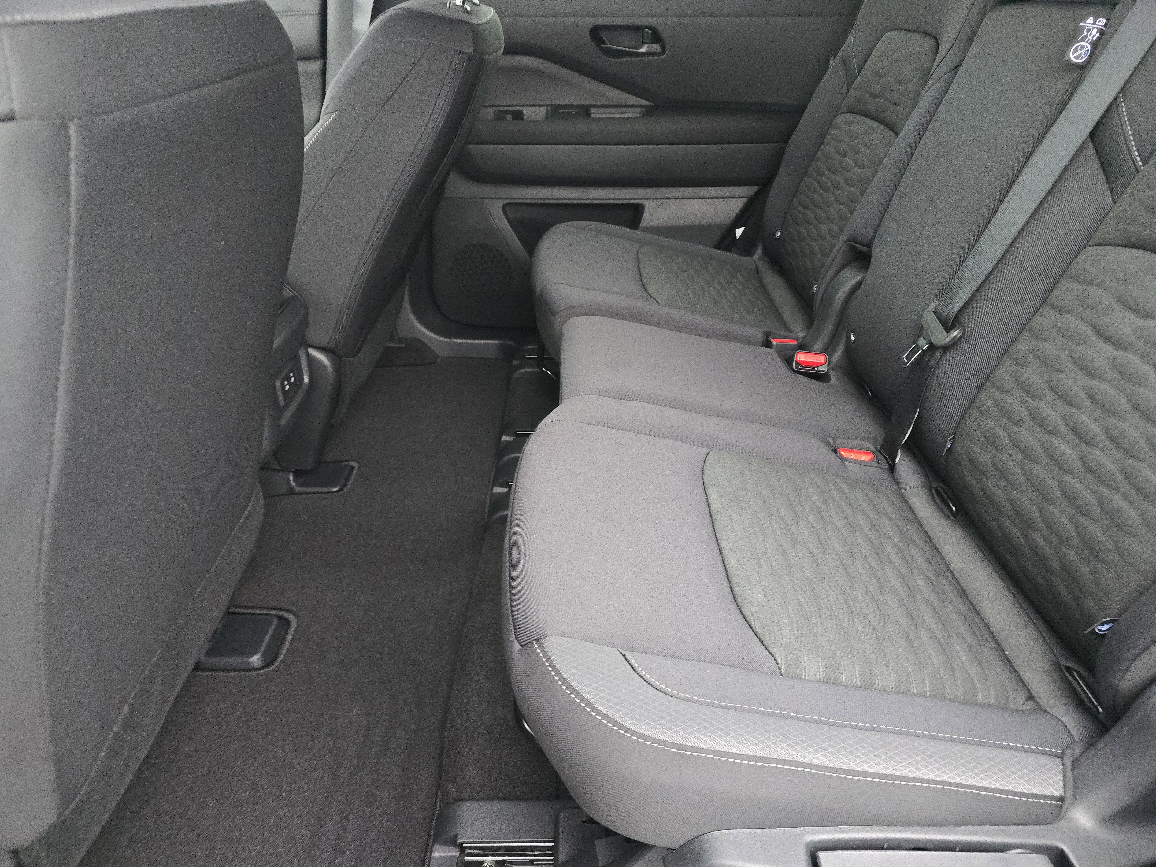 2026 Nissan Pathfinder S