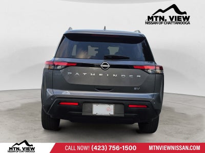 2024 Nissan Pathfinder SV
