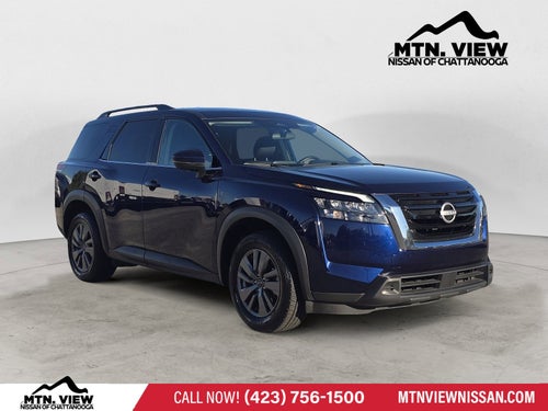 2025 Nissan Pathfinder SV