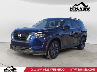 2025 Nissan Pathfinder SV