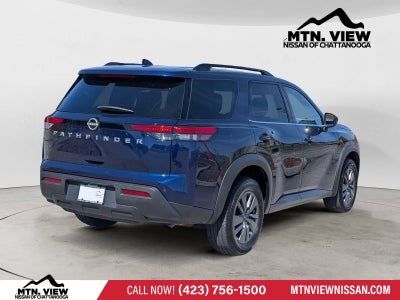 2025 Nissan Pathfinder SV