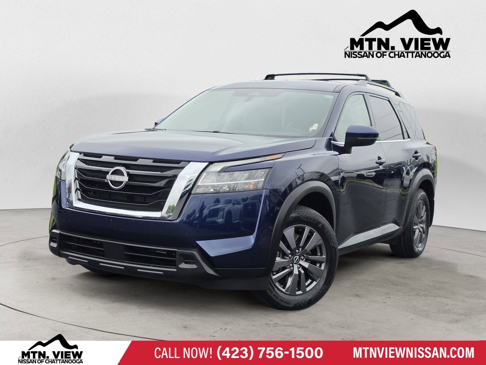 2022 Nissan Pathfinder SV
