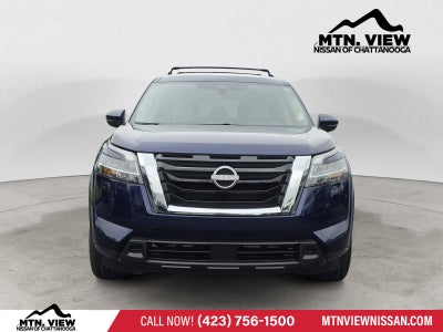 2022 Nissan Pathfinder SV