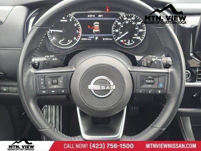 2024 Nissan Pathfinder SV