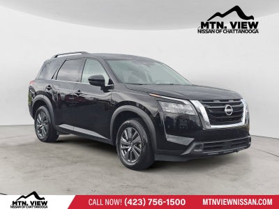 2024 Nissan Pathfinder SV