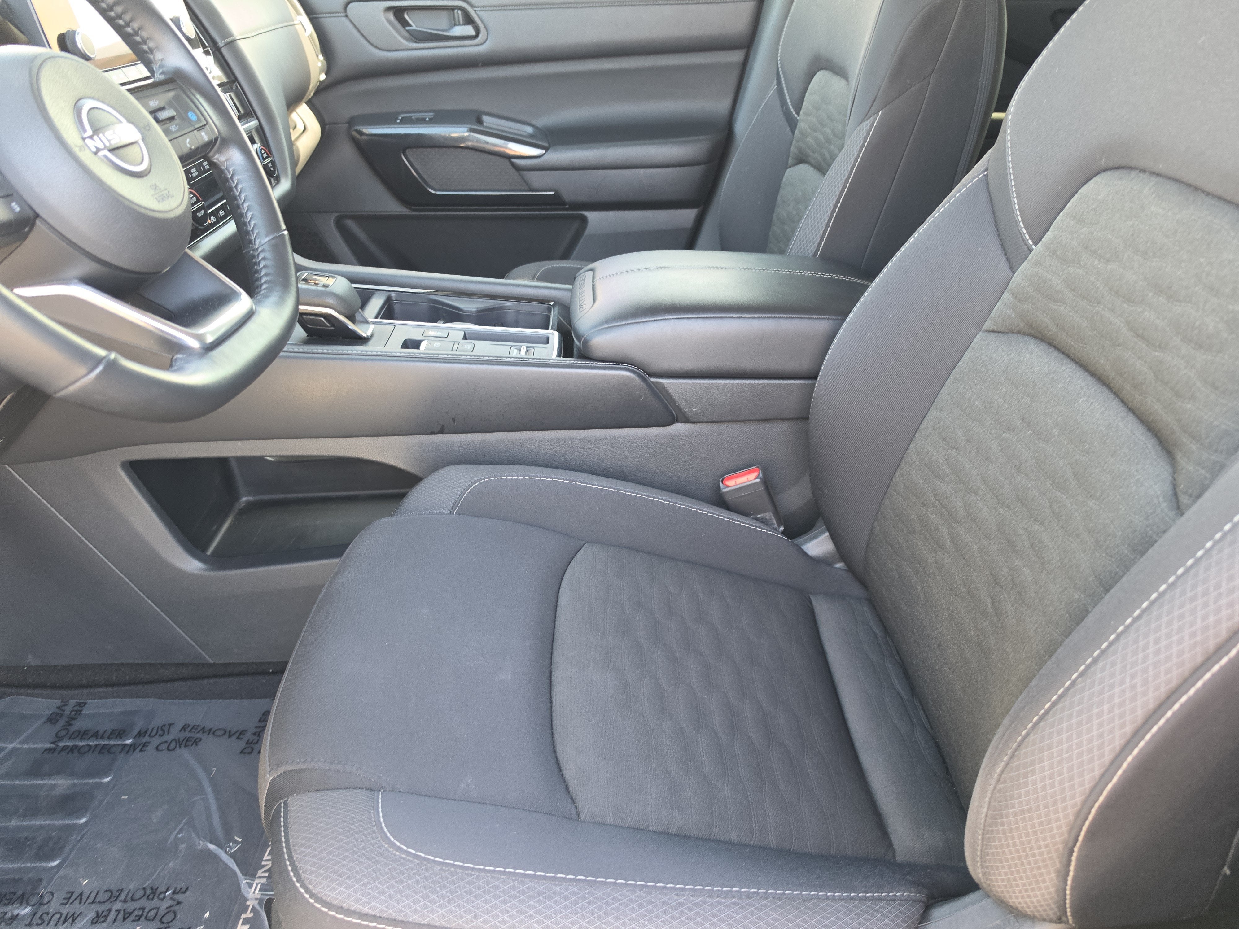 2023 Nissan Pathfinder SV