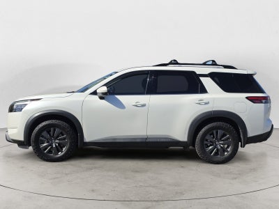 2023 Nissan Pathfinder SV