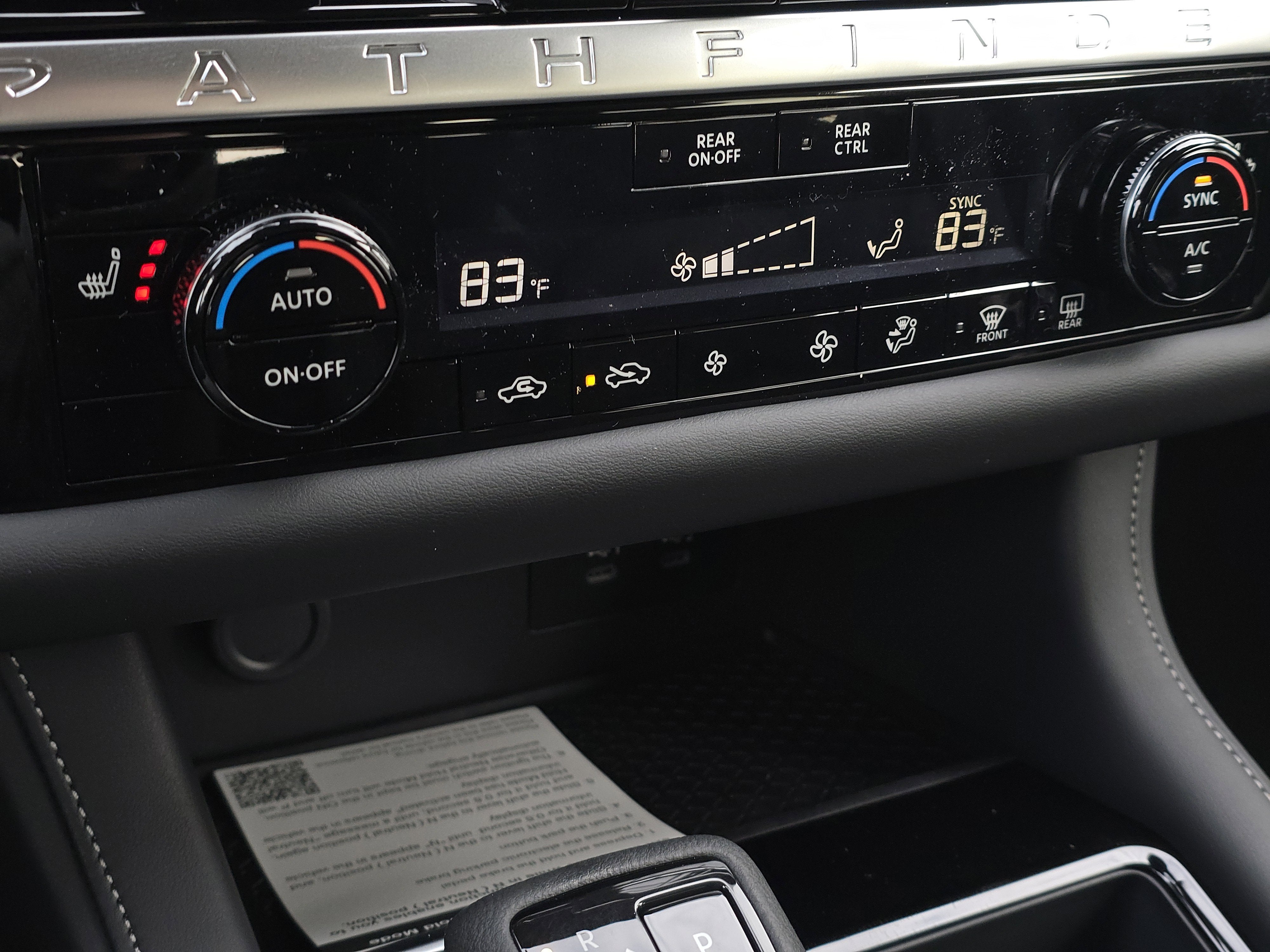 2026 Nissan Pathfinder SV