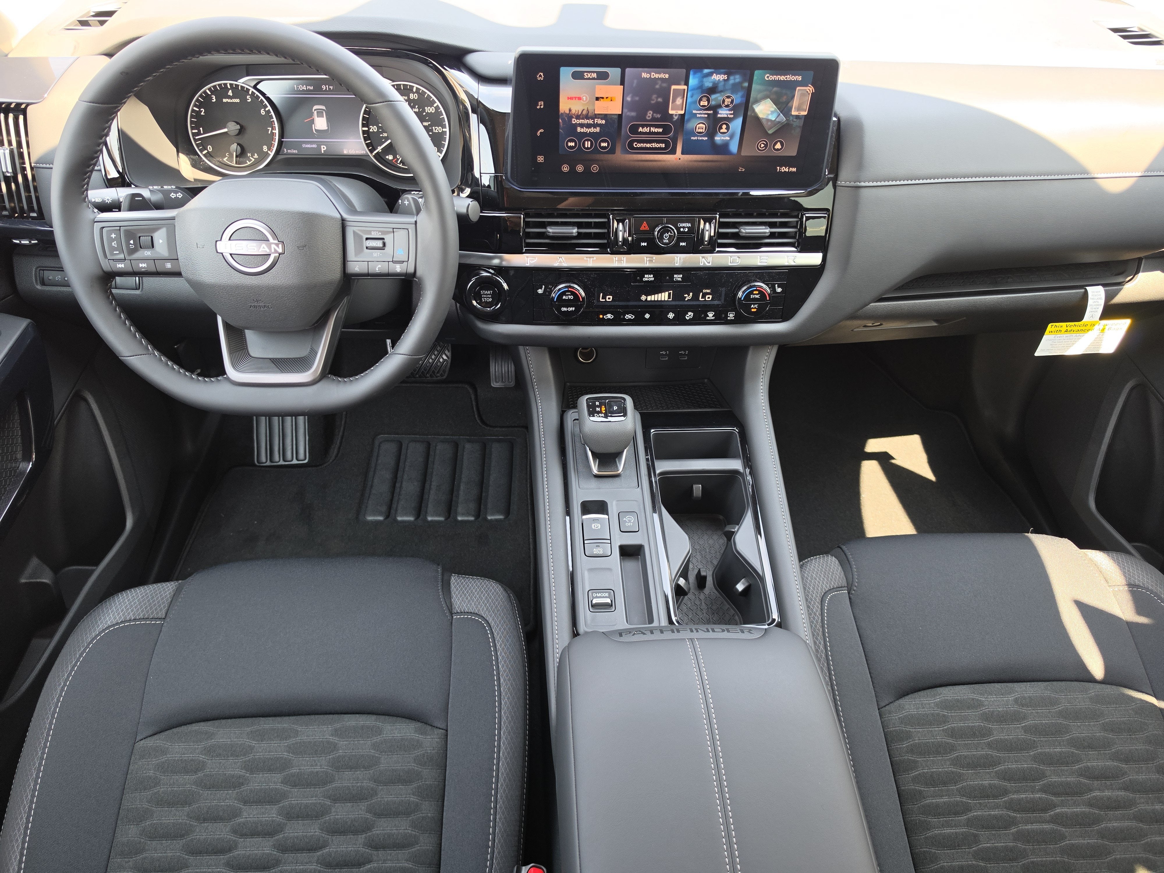 2026 Nissan Pathfinder SV