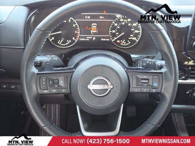 2025 Nissan Pathfinder SL