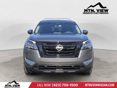 2025 Nissan Pathfinder SL