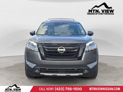 2023 Nissan Pathfinder SL