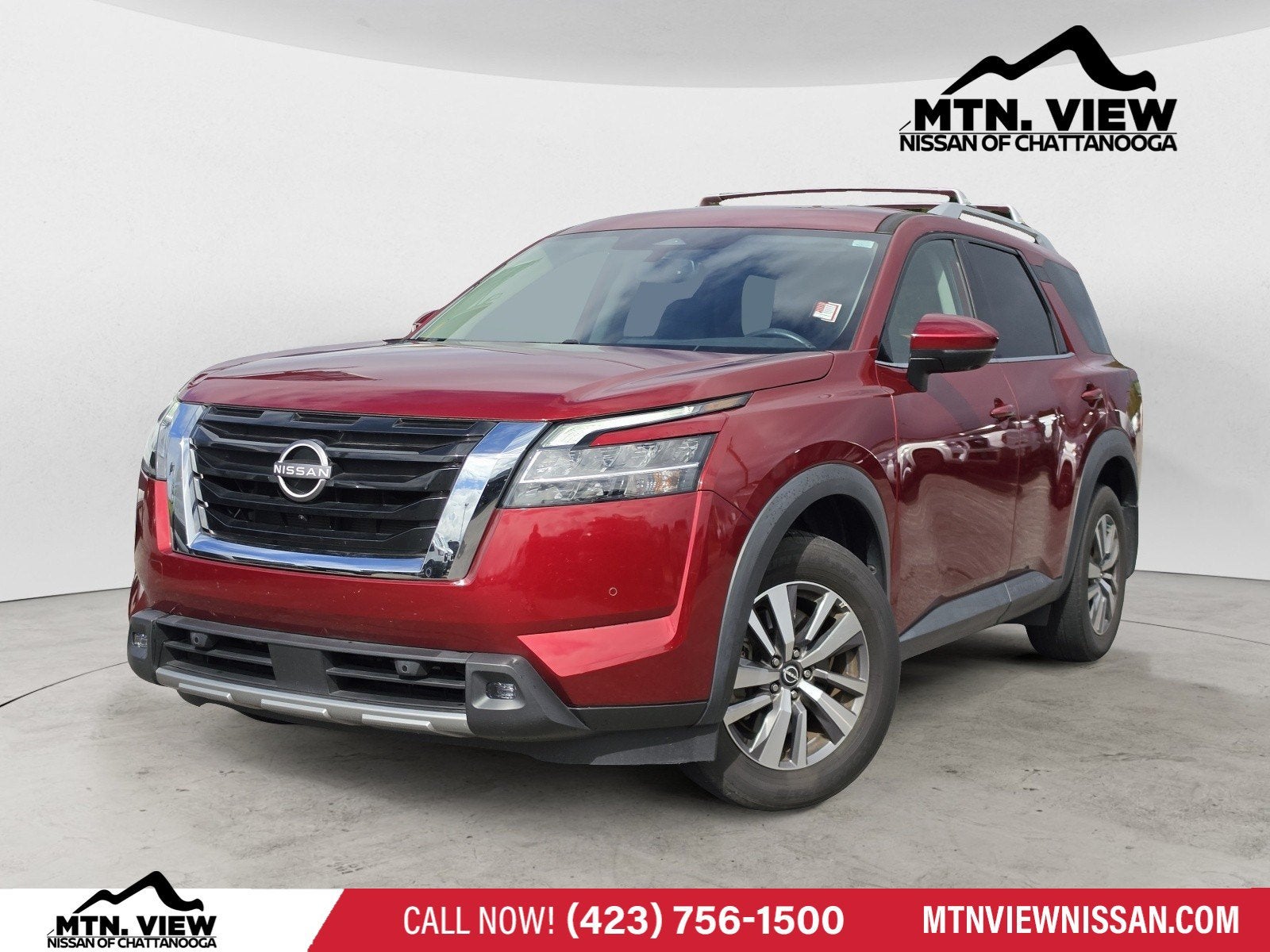 2022 Nissan Pathfinder SL