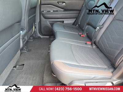 2024 Nissan Pathfinder Platinum