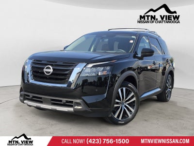 2025 Nissan Pathfinder Platinum