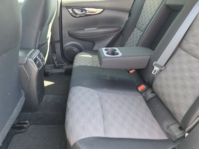 2022 Nissan Rogue Sport SV