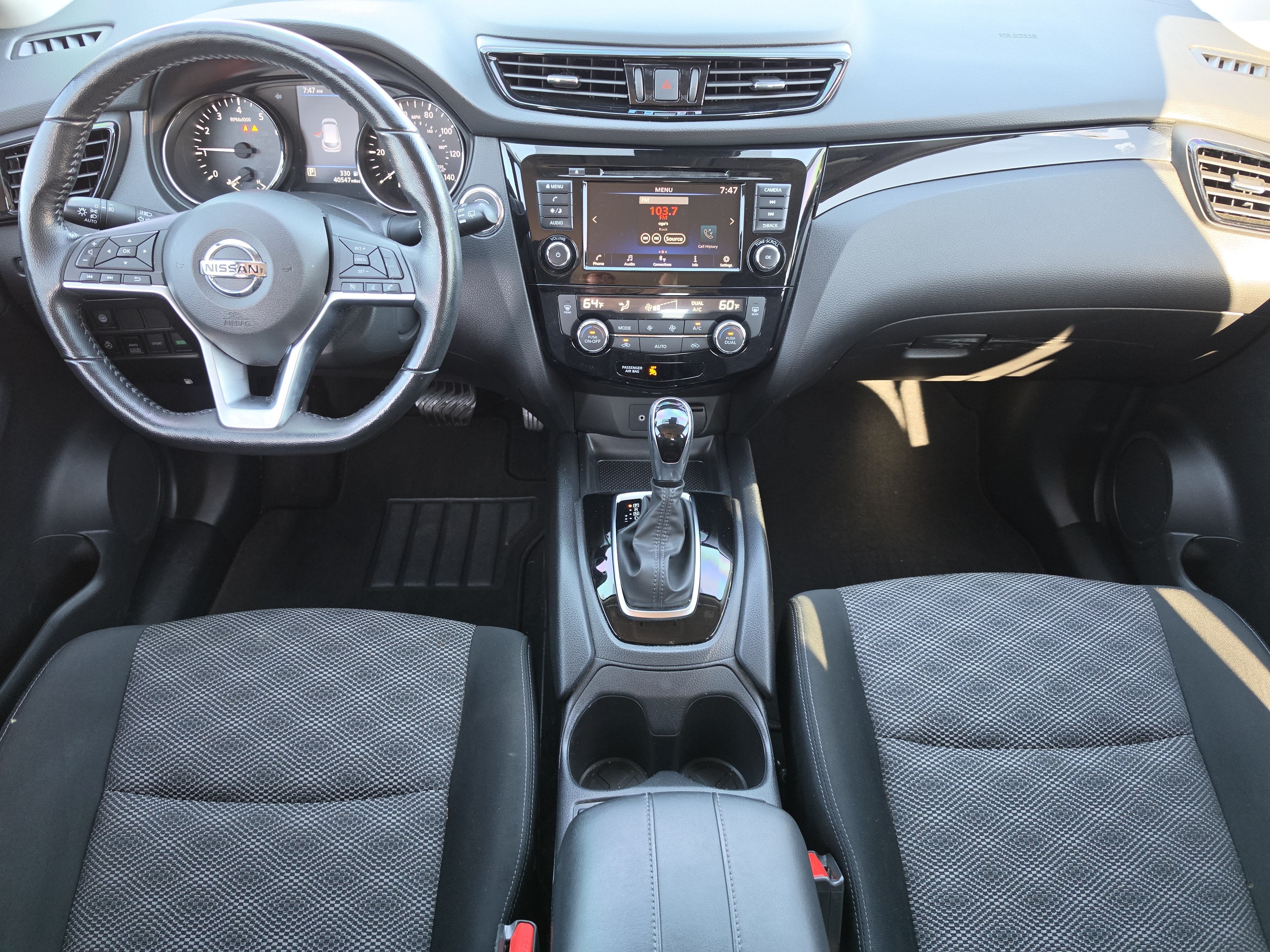 2022 Nissan Rogue Sport SV