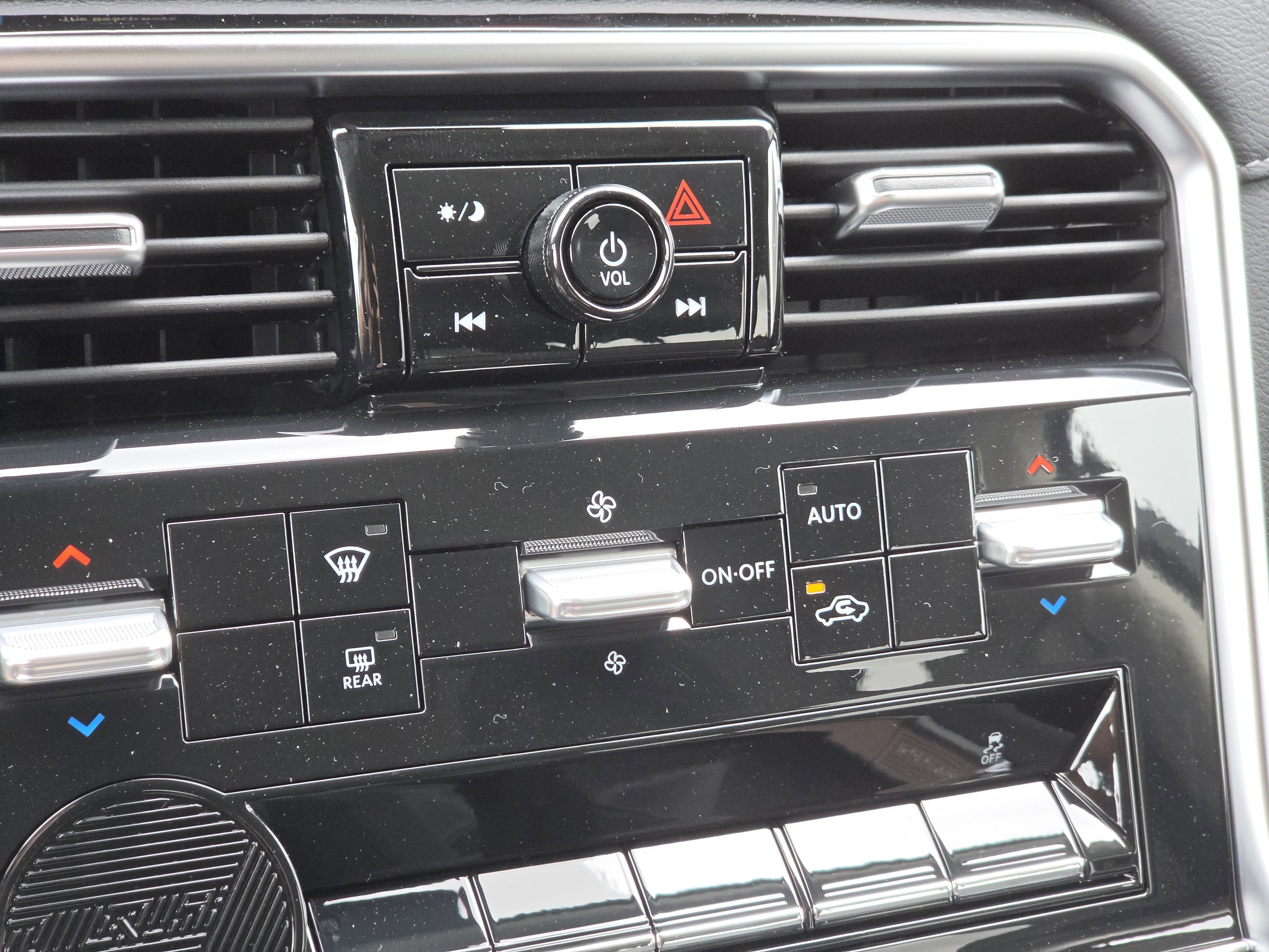 2026 Nissan Armada SV