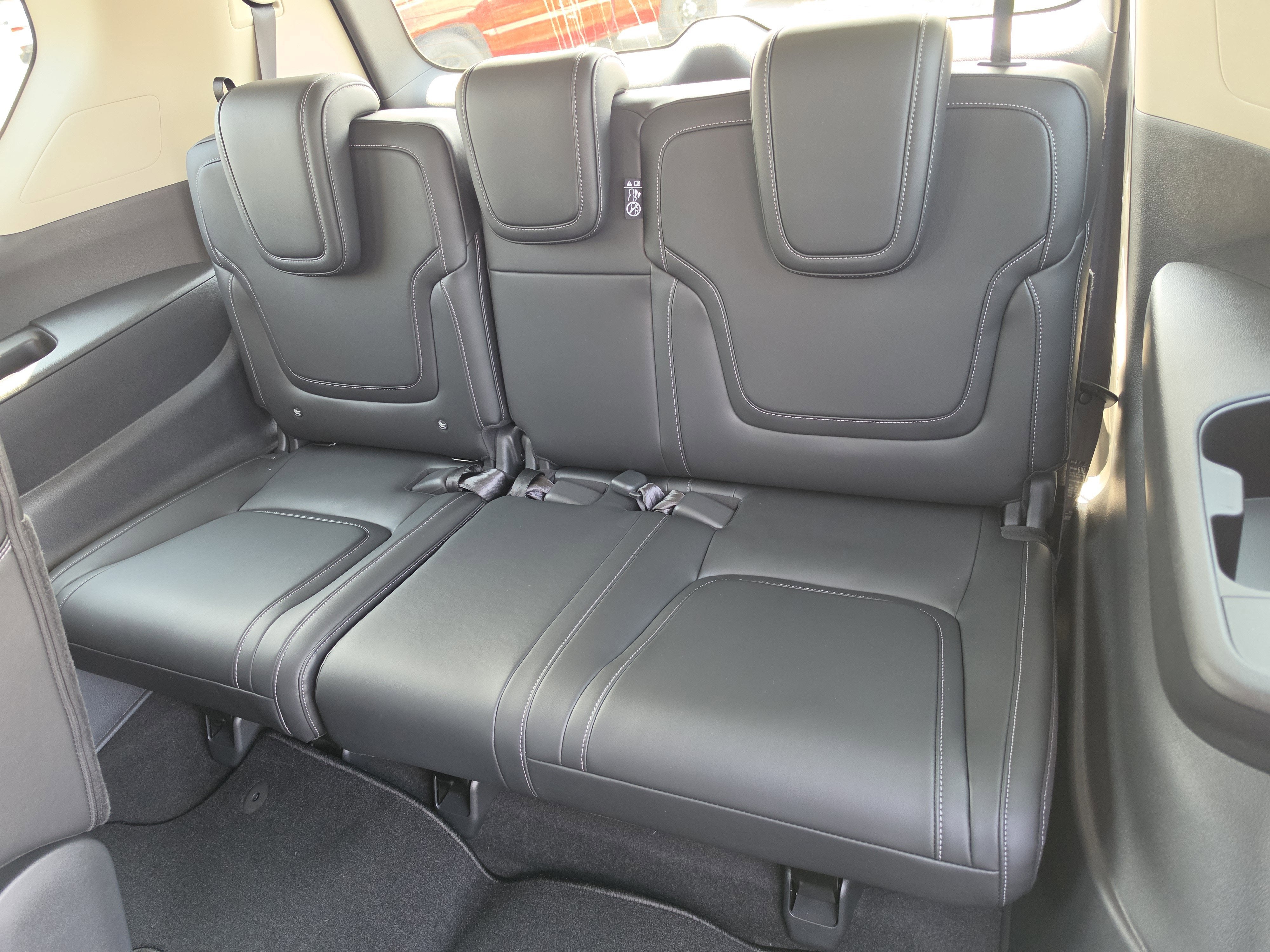 2026 Nissan Armada SV