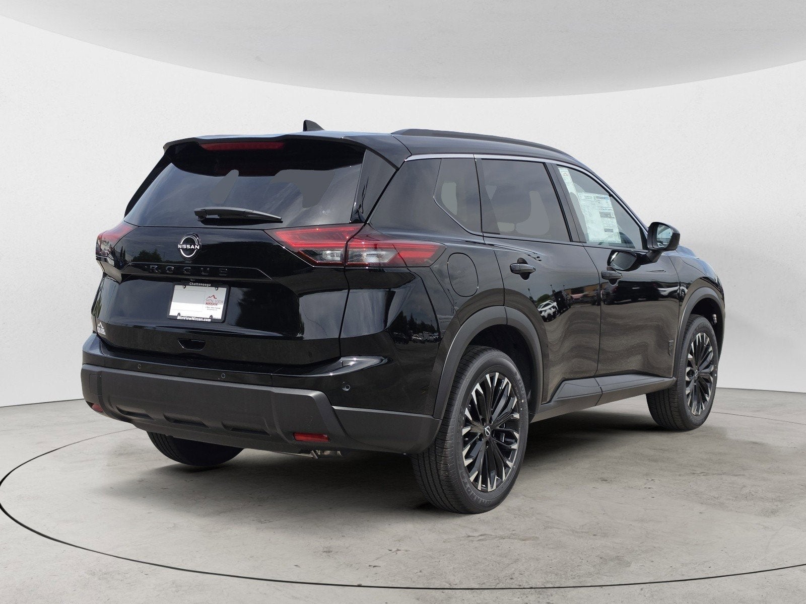 2026 Nissan Rogue Dark Armor